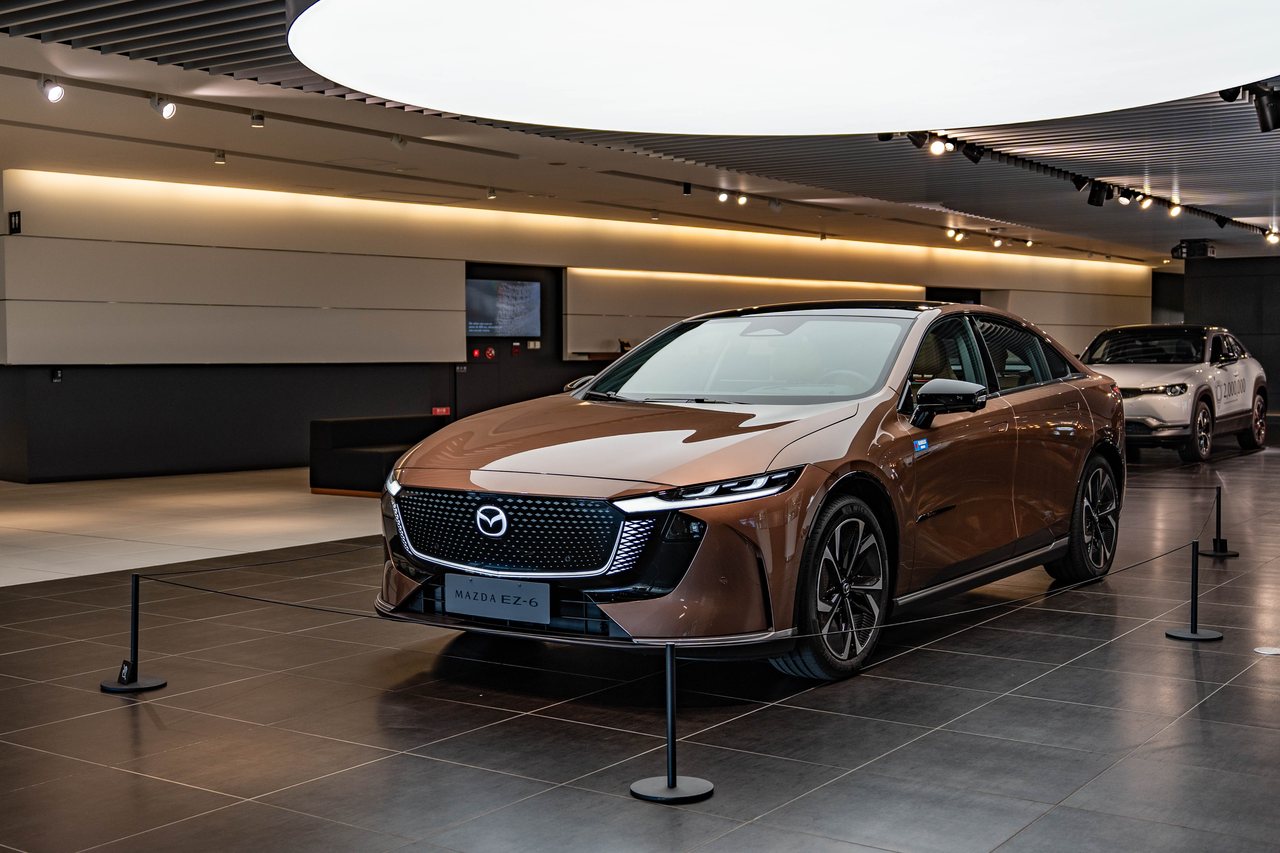 MAZDA6e